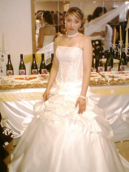 trop belle mais fait la gueule